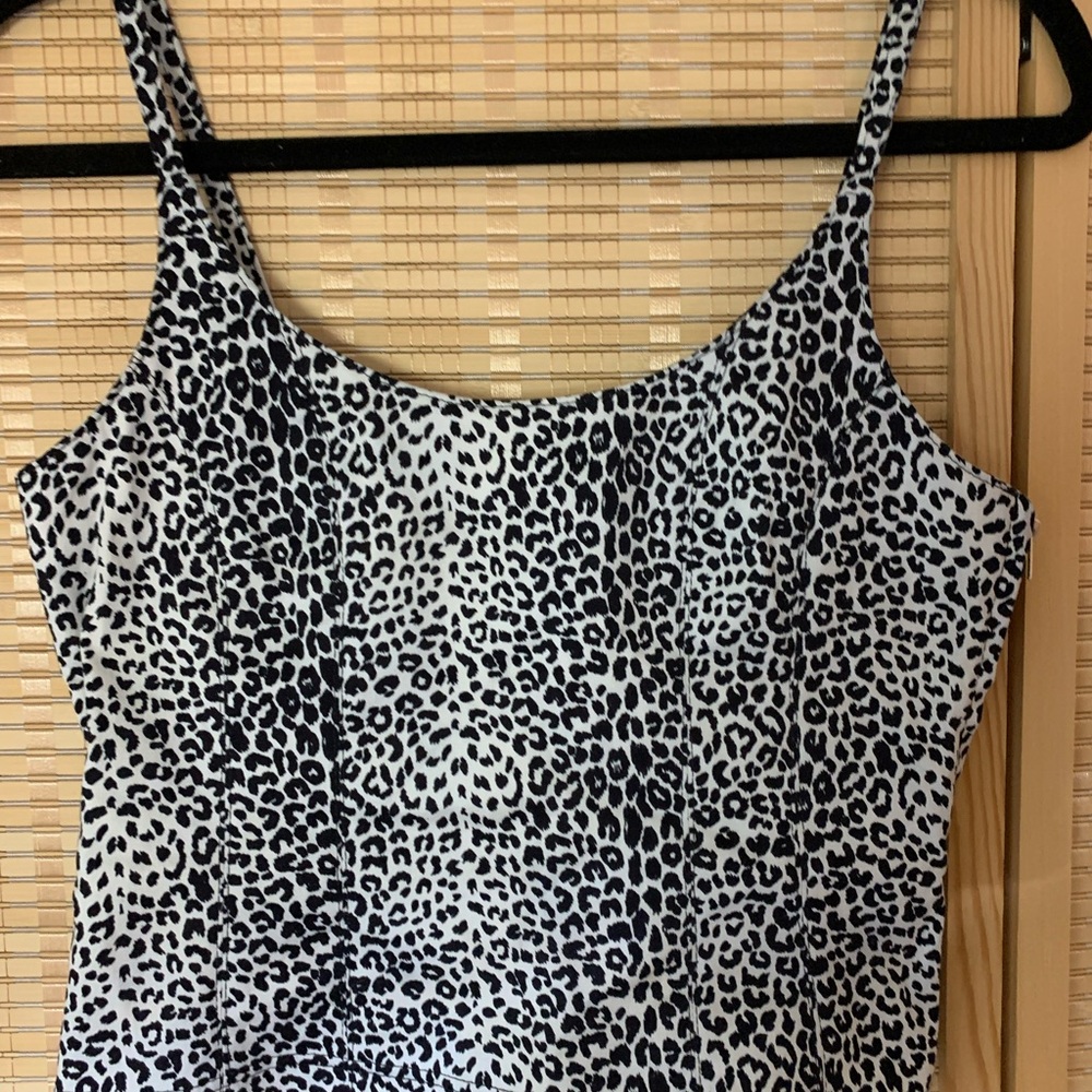 Chic Black and White Leopard Print Tank Top